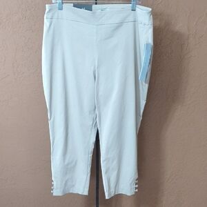 NWT JM Collection Beige Women's Capris Size L